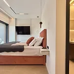 Lux Serene With Heated Pool * Rovanjska