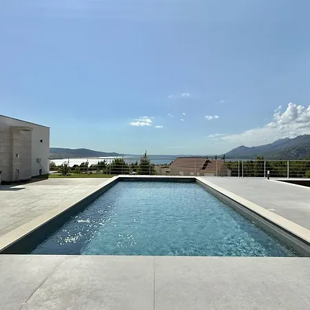 빌라 Lux Serene With Heated Pool