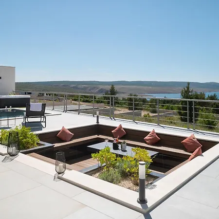 빌라 Lux Serene With Heated Pool 로바니스카