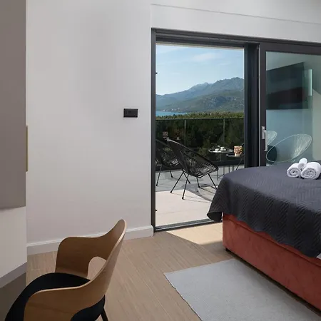 빌라 Lux Serene With Heated Pool
