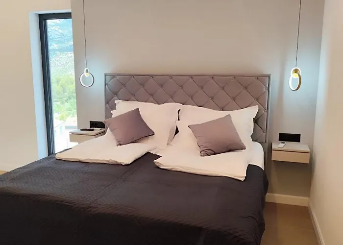 Lux Serene With Heated Pool Вилла Рованьска